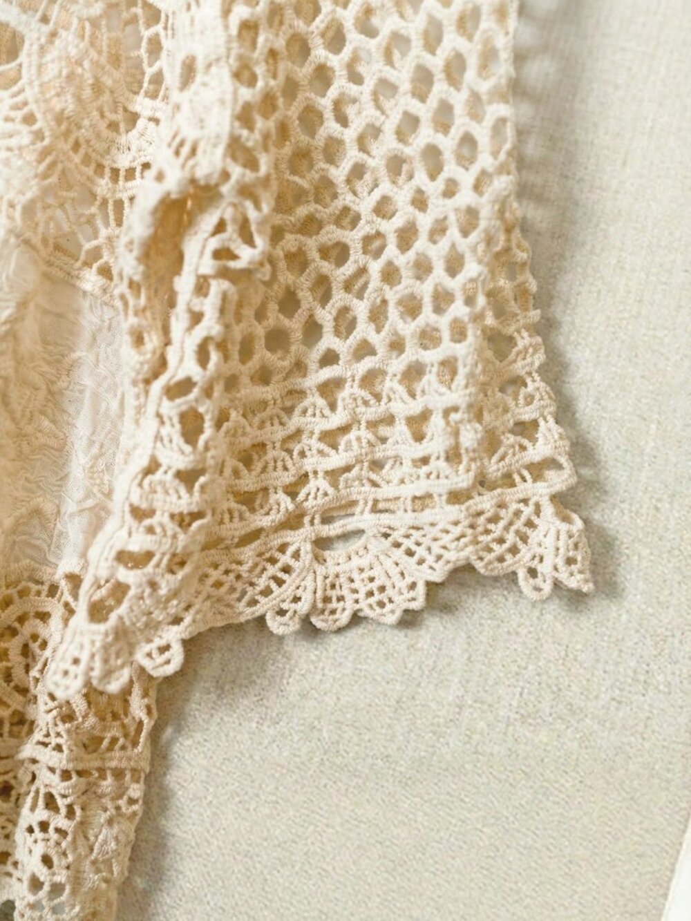 Apricot Casual Women's 3/4 Sleeve Crochet Lace V-Neck Ruffle Hem Cover Up - Picture 7 of 9